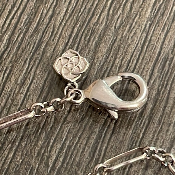 Help does anyone have any information on this necklace from Kendra Scott - Picture 3 of 4